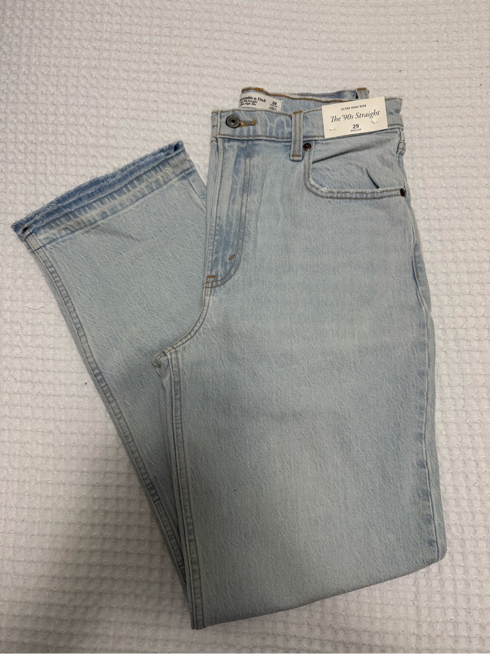 Abercrombie & Fitch The 90’s Straight Light Blue Jeans